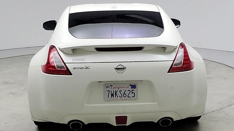 2016 Nissan Z Sport 6