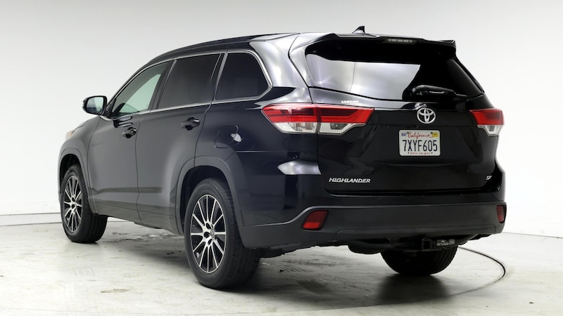 2017 Toyota Highlander SE 2