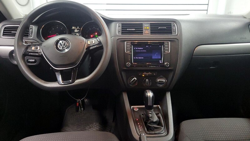 2016 Volkswagen Jetta SE 8