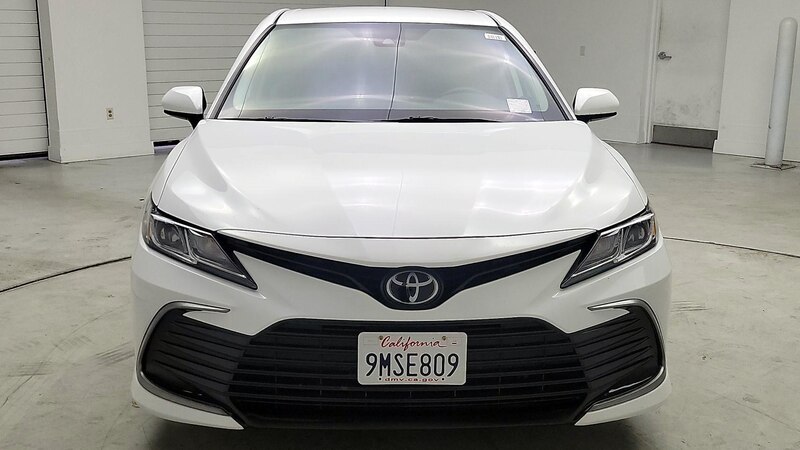 2023 Toyota Camry LE 2