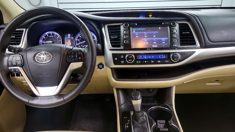 2015 Toyota Highlander XLE 9