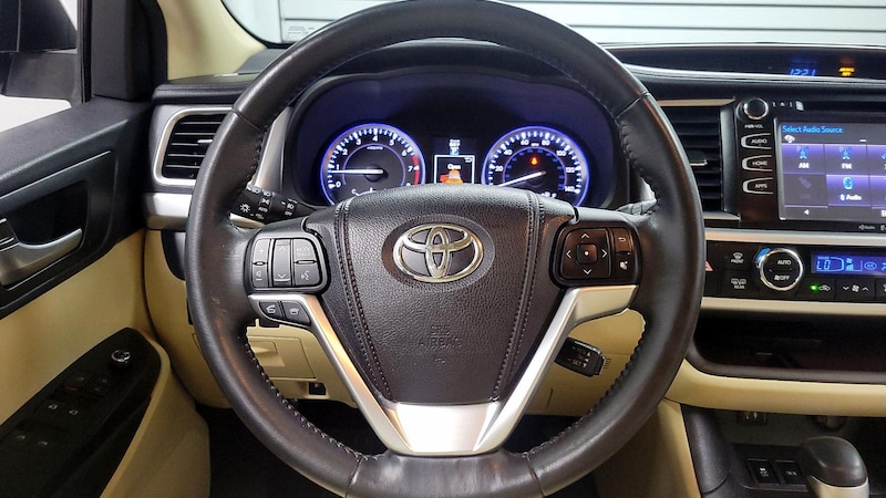 2015 Toyota Highlander XLE 10