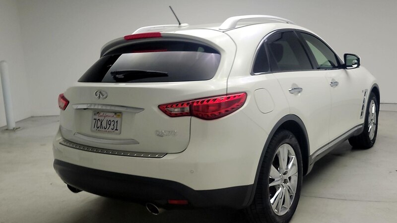 2014 INFINITI QX70  5