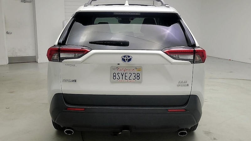 2021 Toyota RAV4 XLE 6