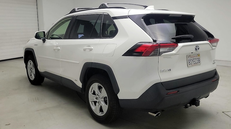 2021 Toyota RAV4 XLE 7