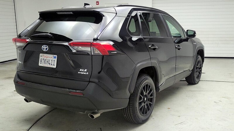 2021 Toyota RAV4 XLE 5