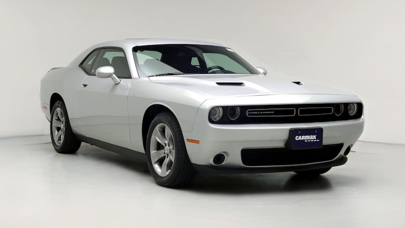 2019 Dodge Challenger SXT Hero Image