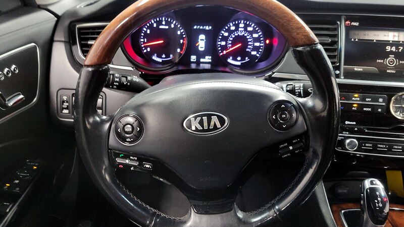 2015 Kia K900 Luxury 10