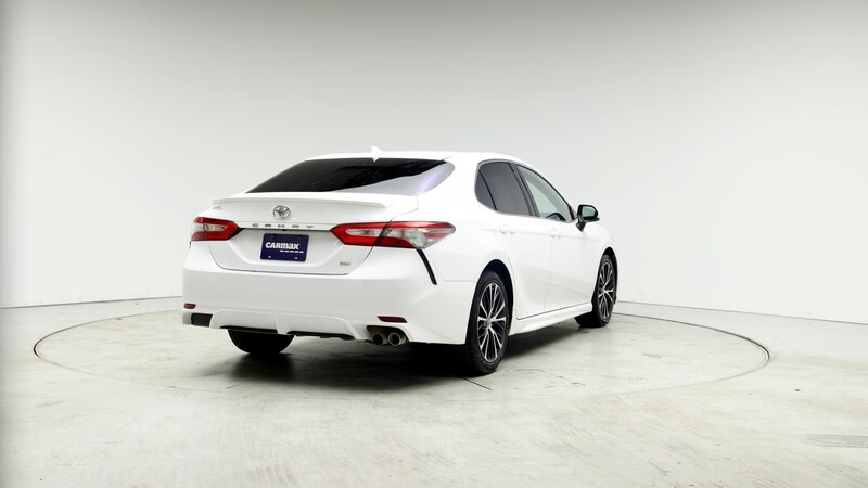 2019 Toyota Camry SE 8