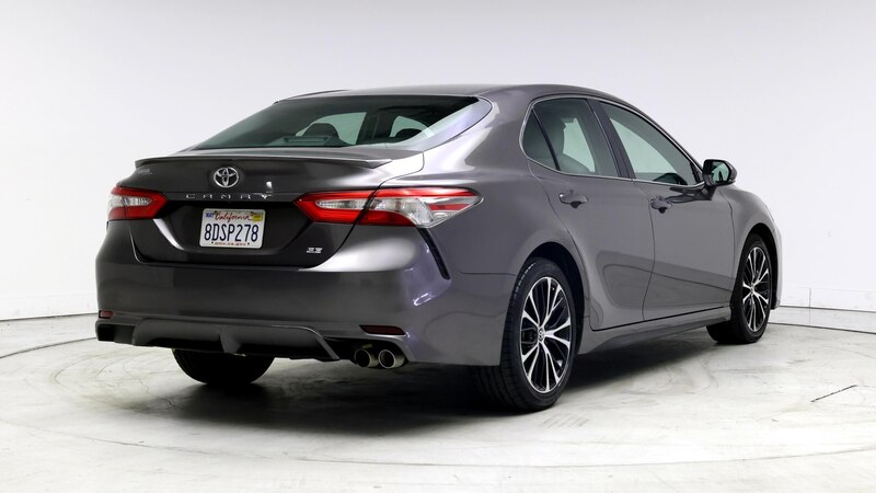 2018 Toyota Camry SE 8