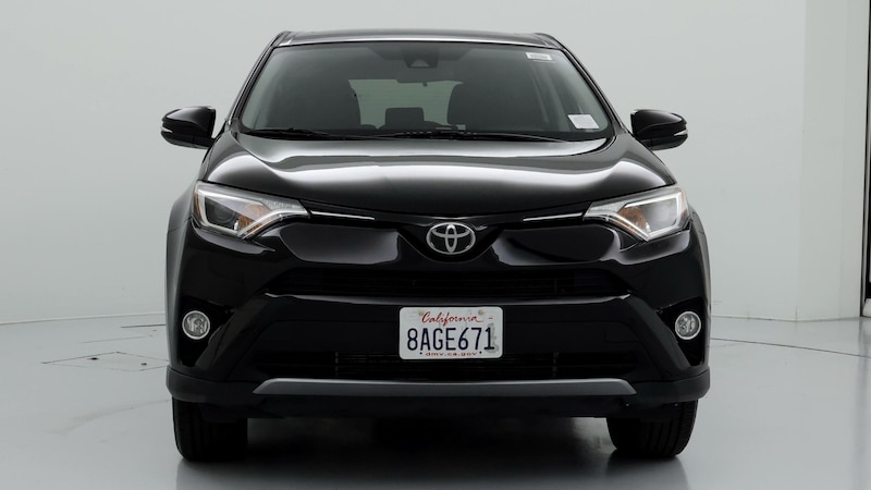 2018 Toyota RAV4 XLE 5