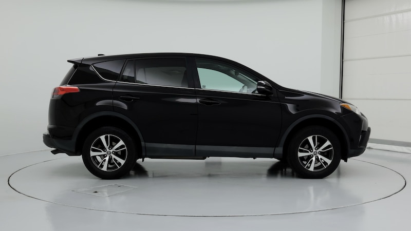 2018 Toyota RAV4 XLE 7