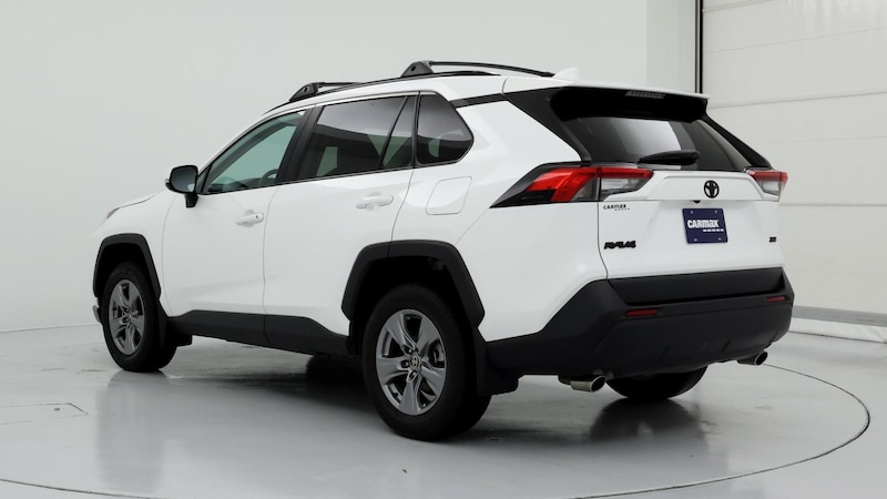 2022 Toyota RAV4 XLE 2