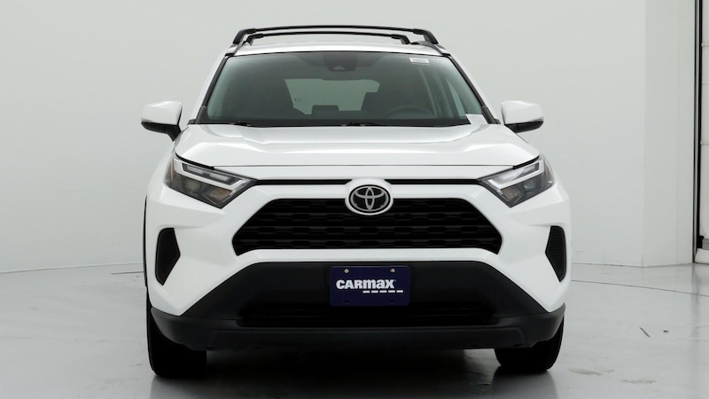 2022 Toyota RAV4 XLE 5