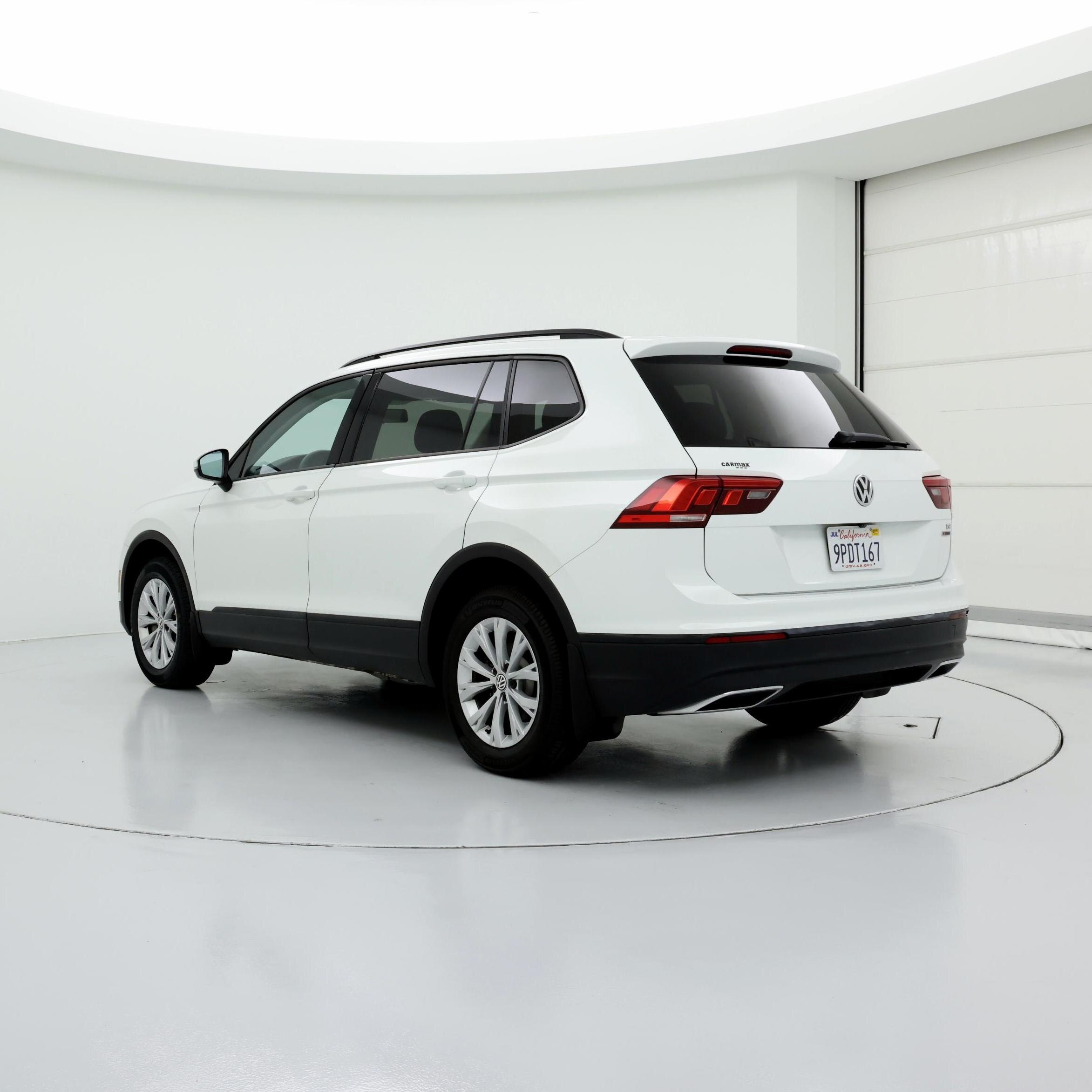 Thumbnail: 2018 Volkswagen Tiguan - 2