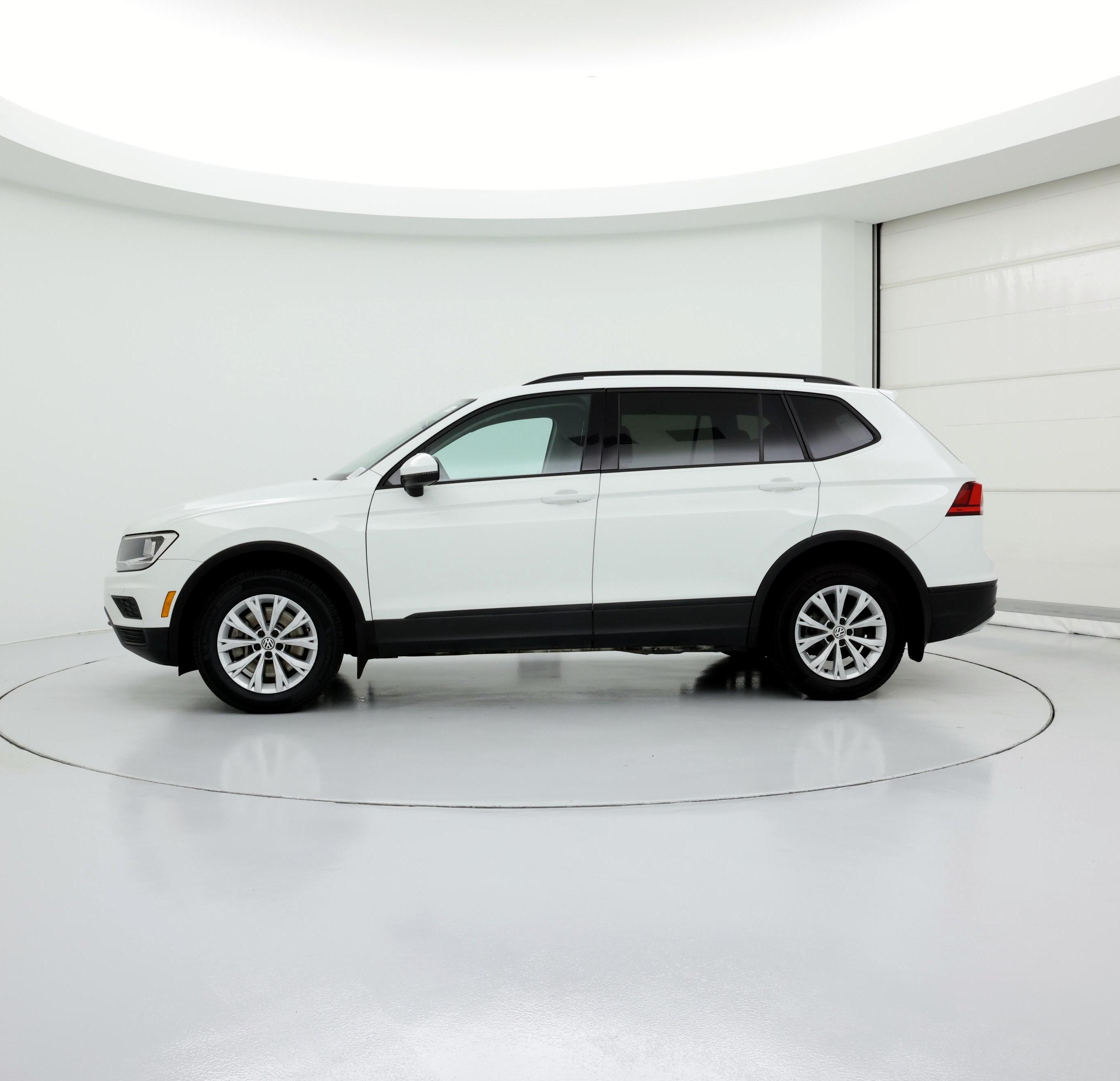 Thumbnail: 2018 Volkswagen Tiguan - 3