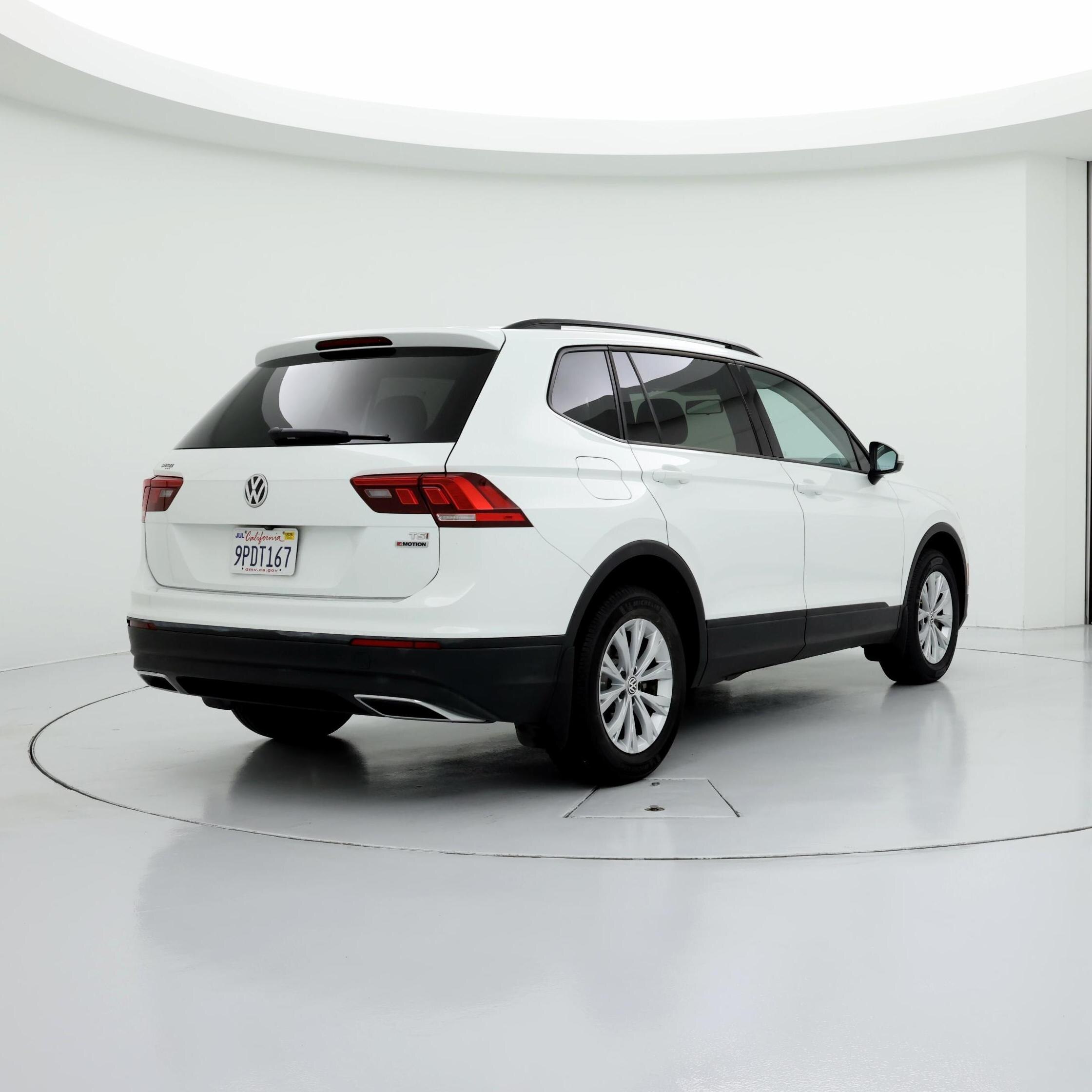 Thumbnail: 2018 Volkswagen Tiguan - 8