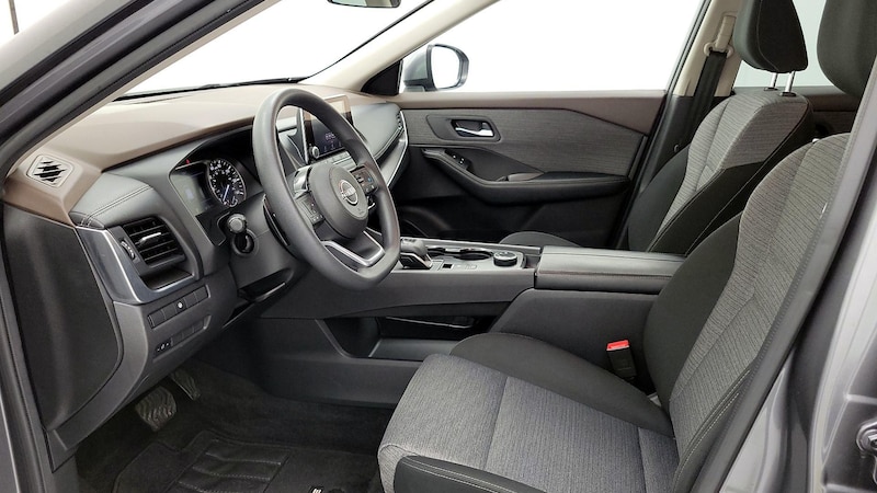 2023 Nissan Rogue SV 11