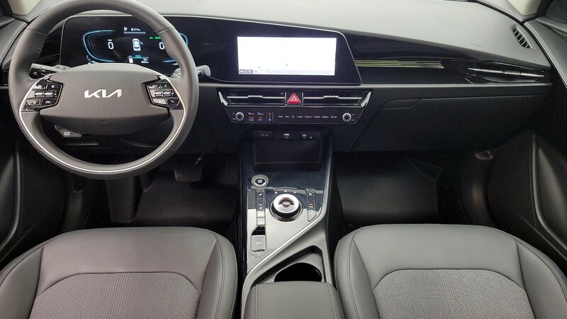 2023 Kia Niro EX 9