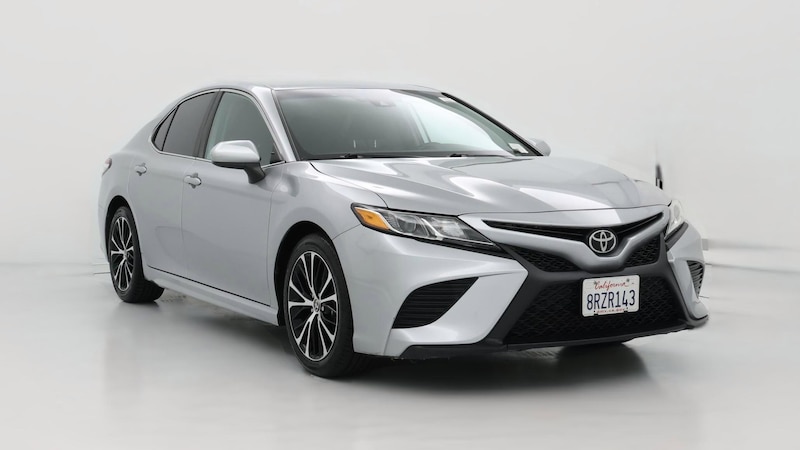 2020 Toyota Camry SE Hero Image