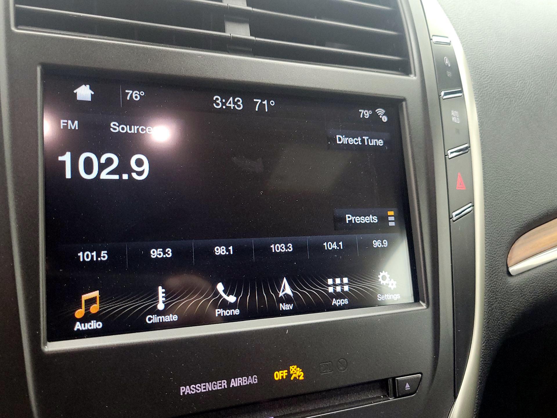 Thumbnail: 2018 Lincoln MKC - 16