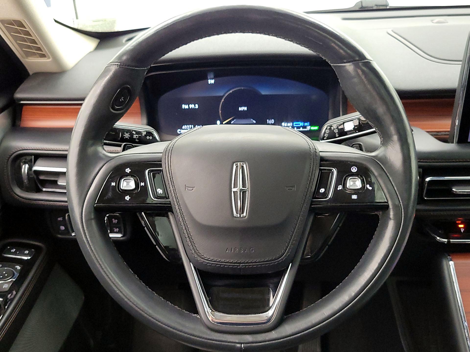 Thumbnail: 2021 Lincoln Aviator - 10