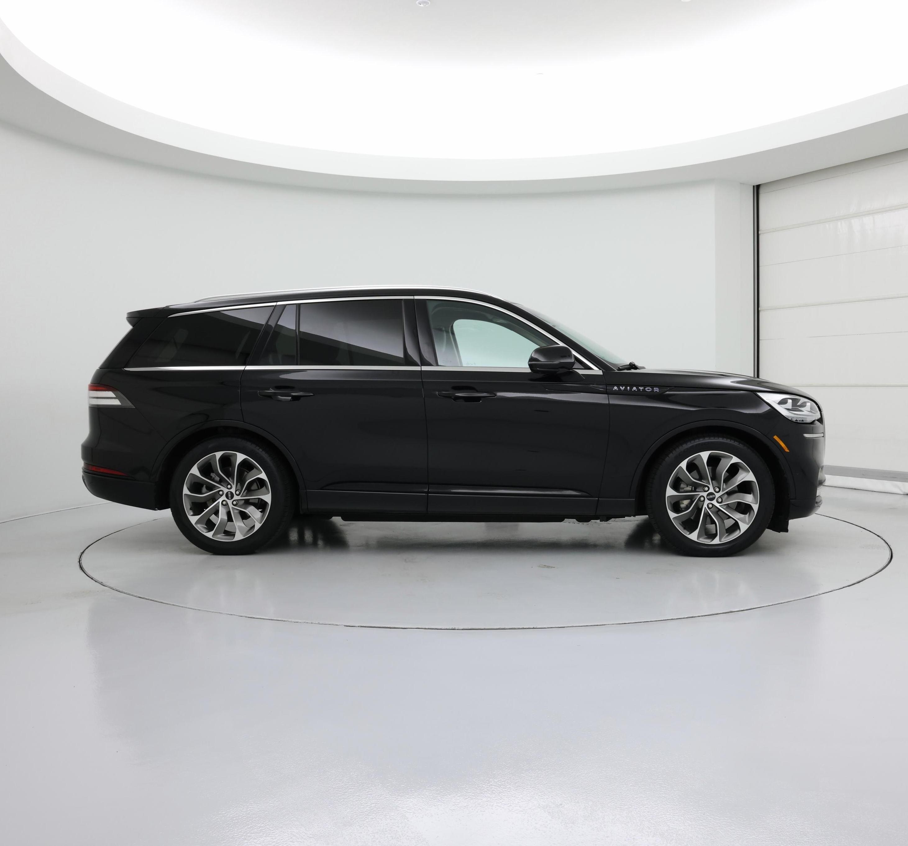 Thumbnail: 2021 Lincoln Aviator - 7