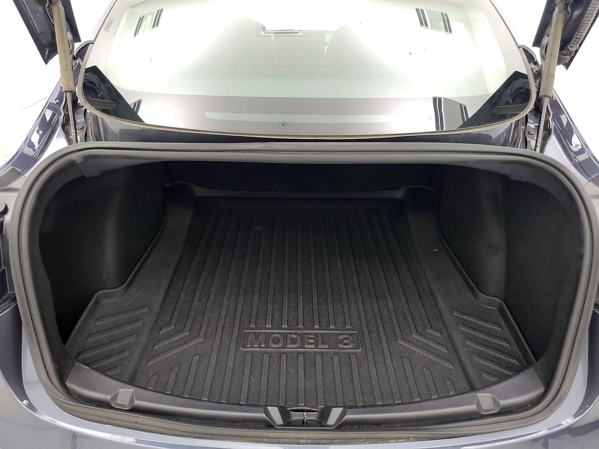 Thumbnail: 2020 Tesla Model 3 - 20