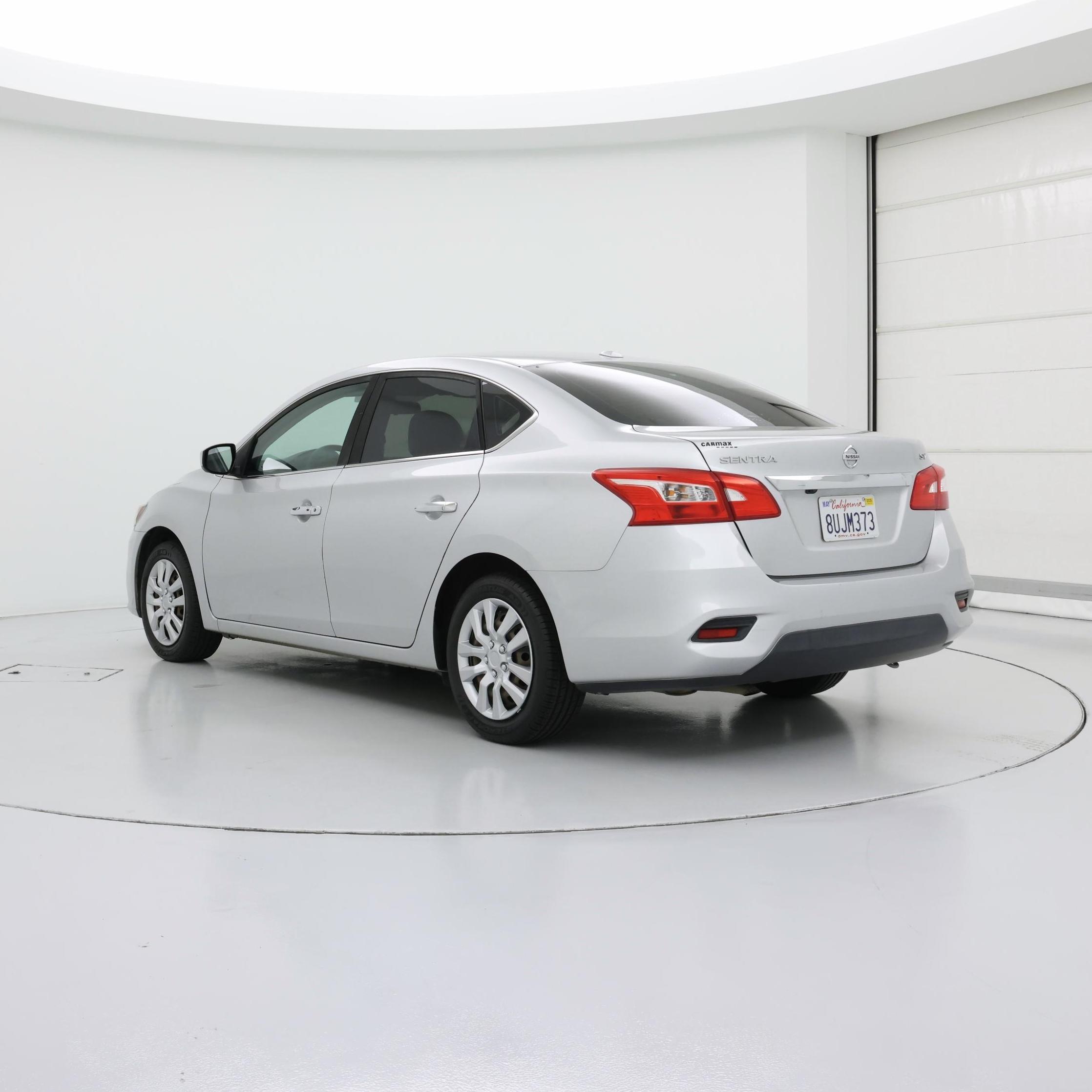 Thumbnail: 2017 Nissan Sentra - 2