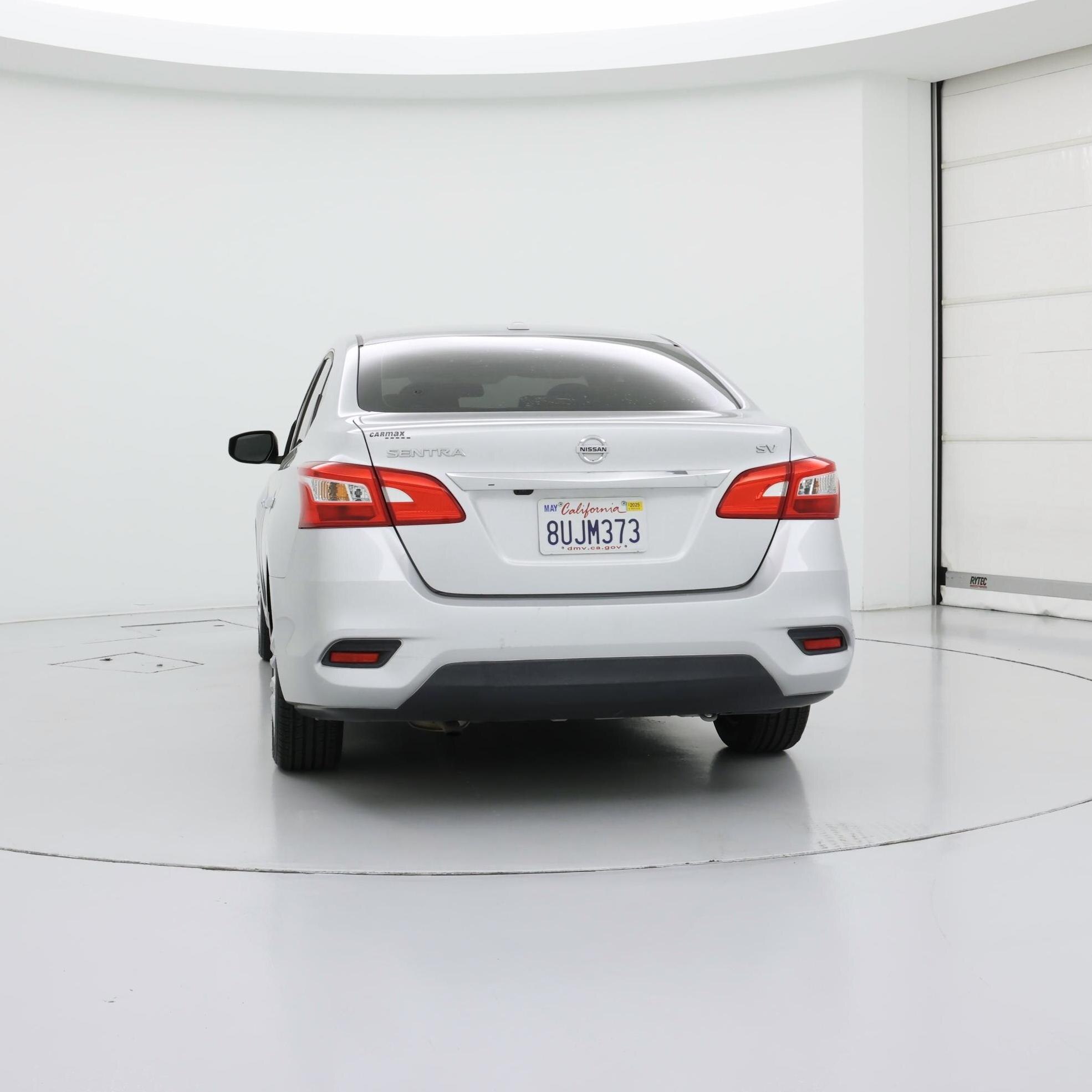 Thumbnail: 2017 Nissan Sentra - 6