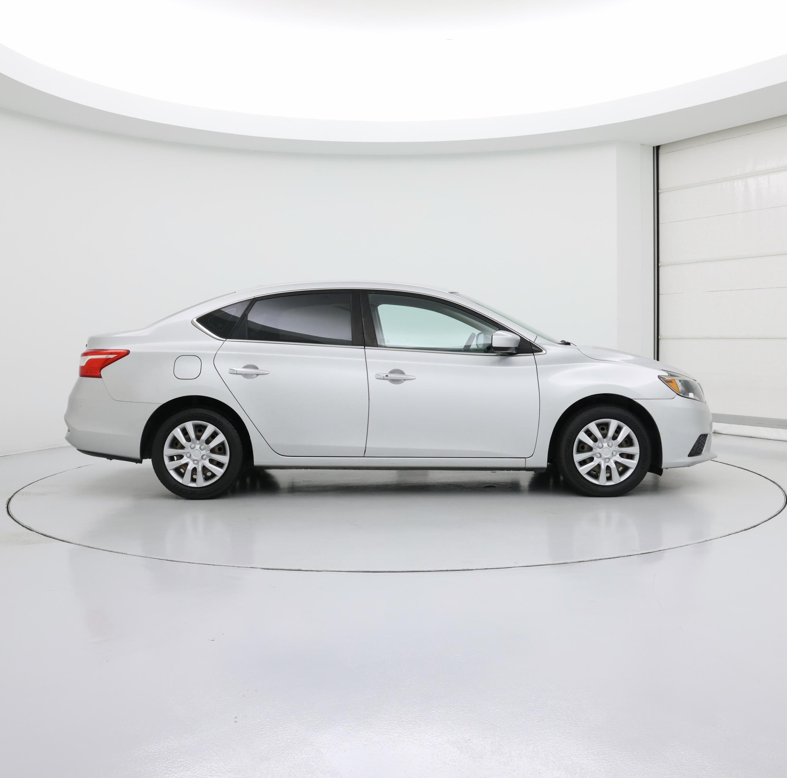 Thumbnail: 2017 Nissan Sentra - 7