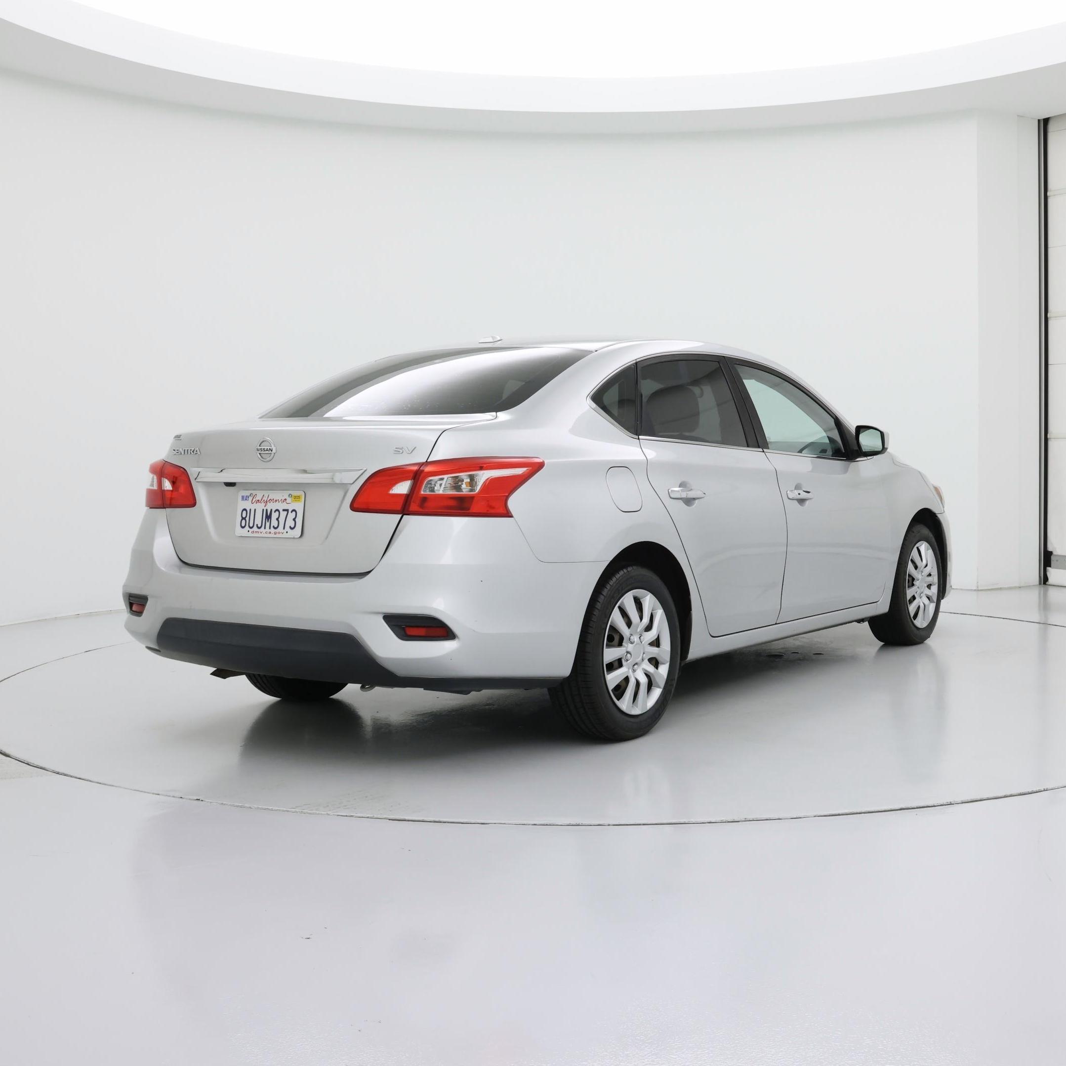 Thumbnail: 2017 Nissan Sentra - 8
