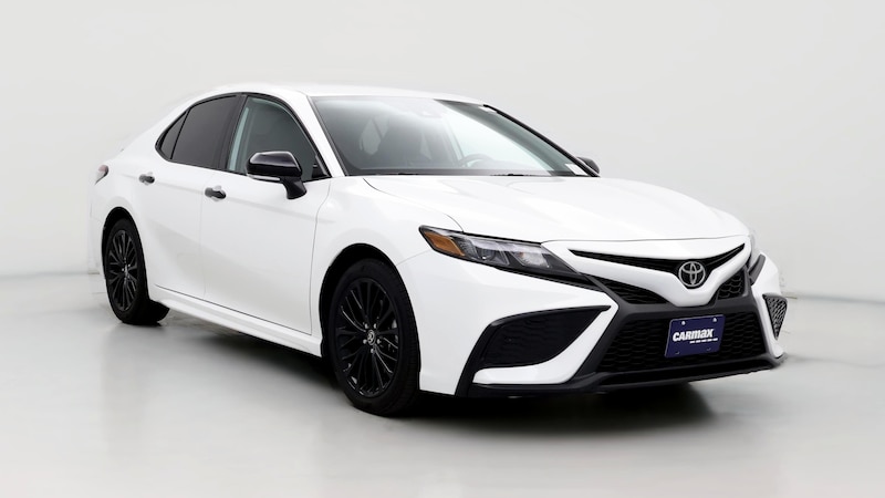 2022 Toyota Camry SE Hero Image