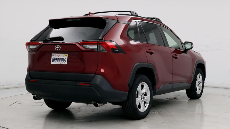 2020 Toyota RAV4 XLE 8