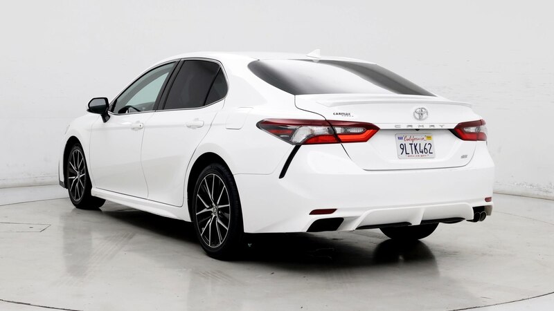 2021 Toyota Camry SE 2