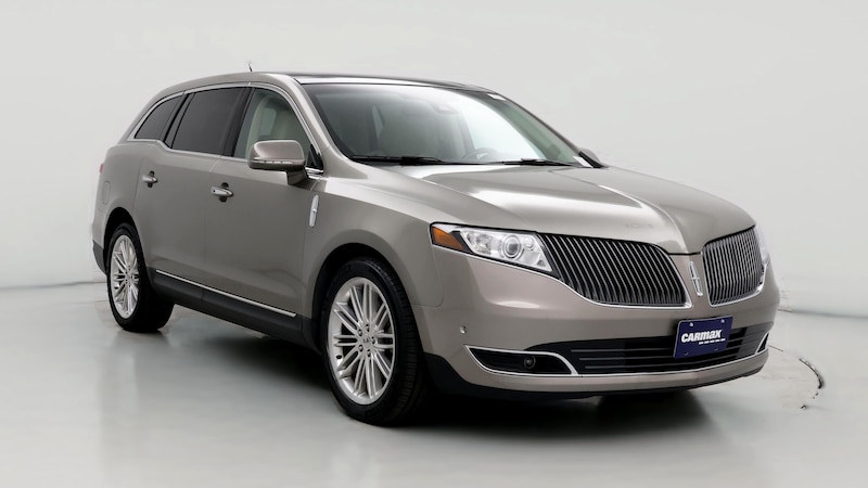 2016 Lincoln MKT  Hero Image