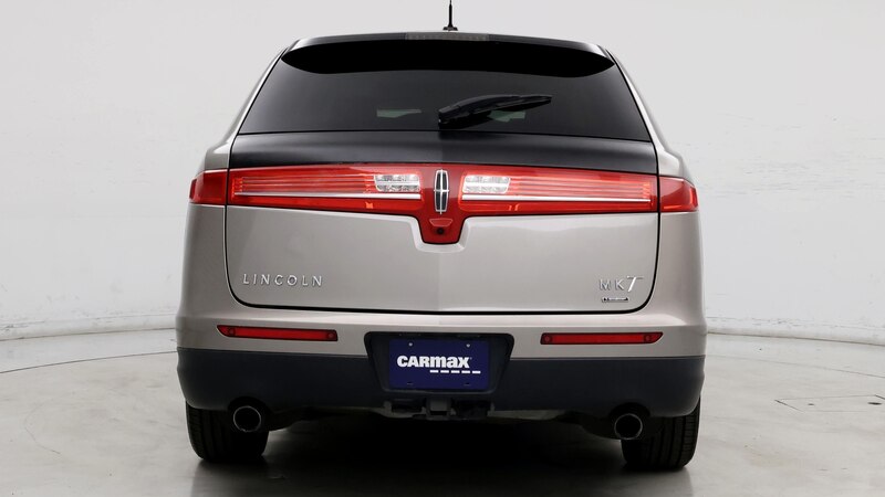 2016 Lincoln MKT  6