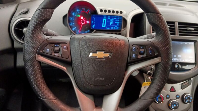 2014 Chevrolet Sonic LT 10