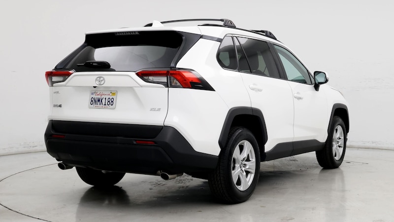 2019 Toyota RAV4 XLE 8