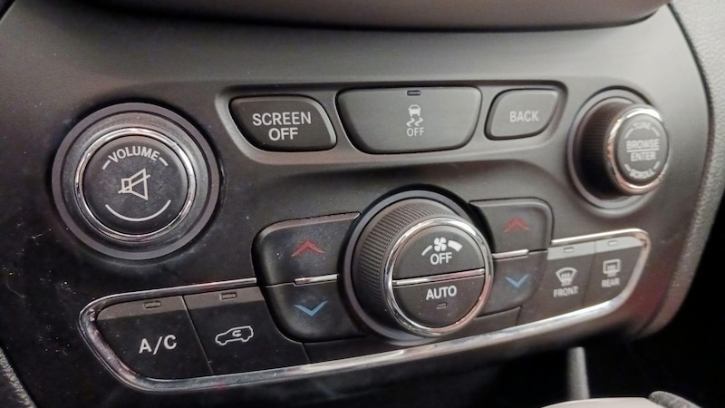 2015 Jeep Cherokee Latitude 16