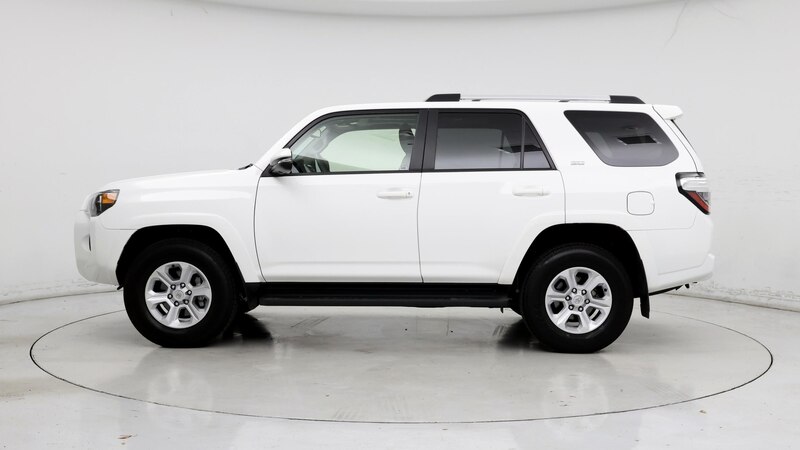 2022 Toyota 4Runner SR5 3