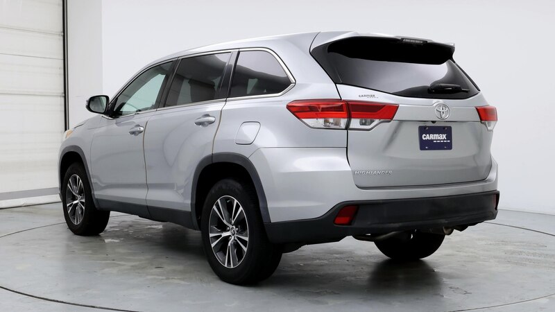 2019 Toyota Highlander LE 2