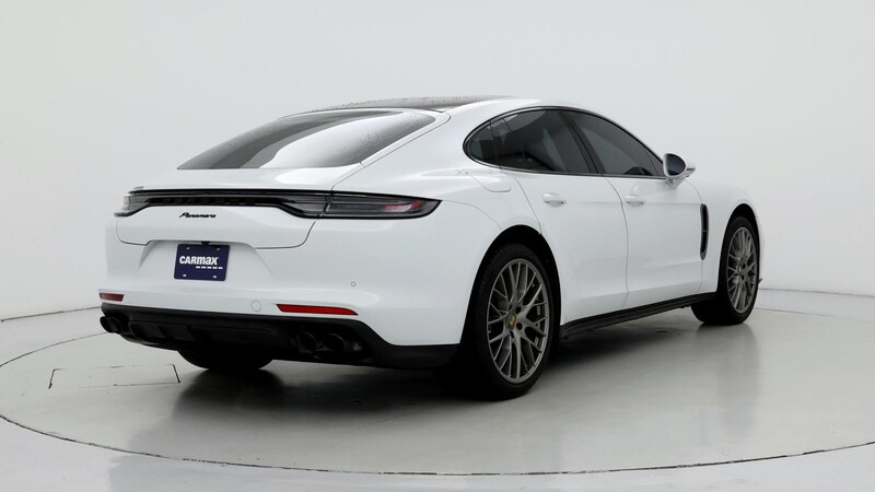 2023 Porsche Panamera Platinum 8