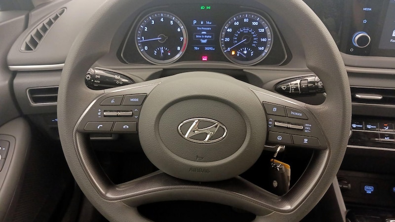 2022 Hyundai Sonata SE 10