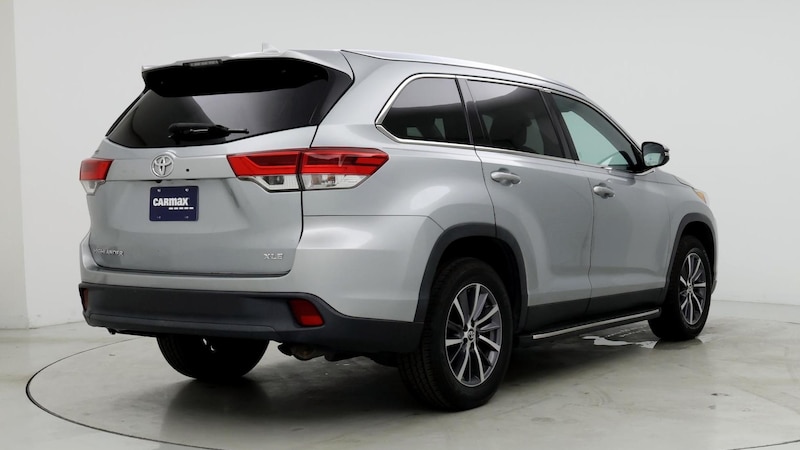 2019 Toyota Highlander XLE 8