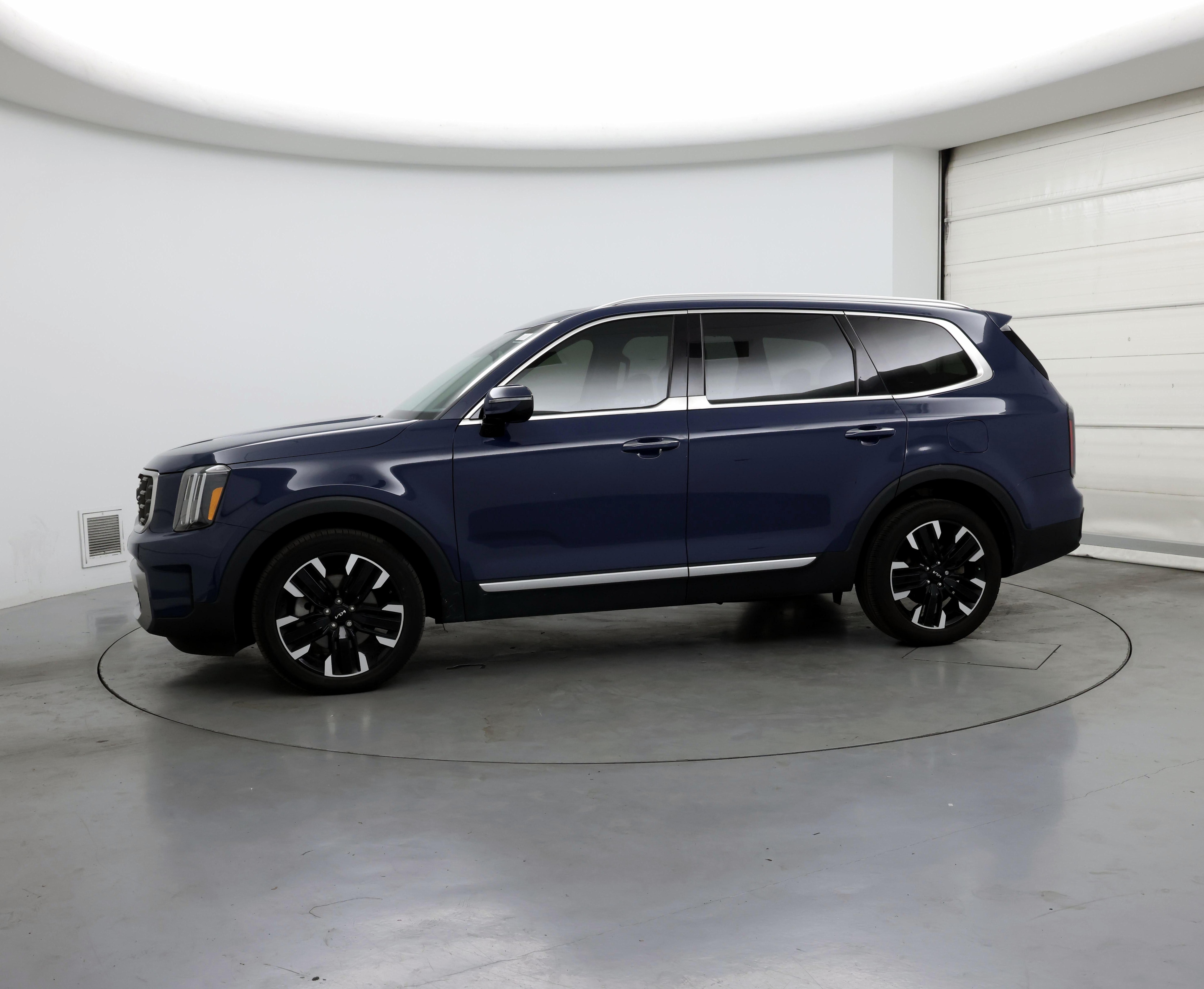 Thumbnail: 2023 Kia Telluride - 3