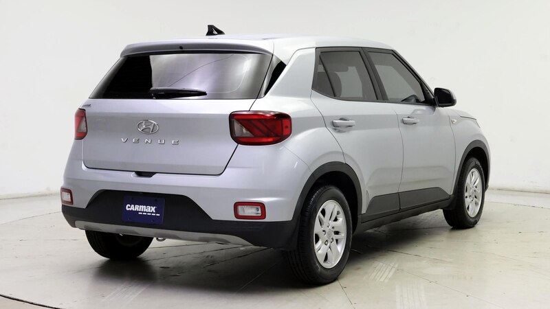 2022 Hyundai Venue SE 8