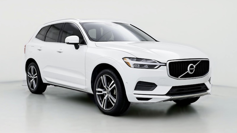 2019 Volvo XC60 T5 Momentum Hero Image