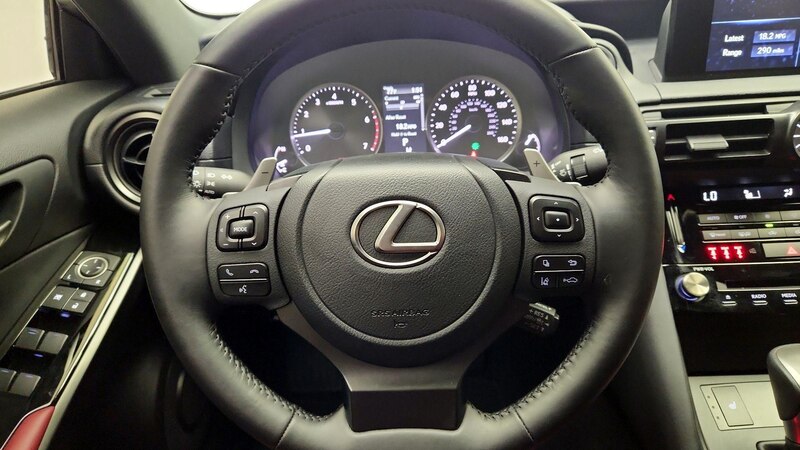 2024 Lexus IS 300 10