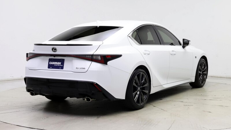 2024 Lexus IS 300 8